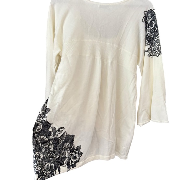 Unity World Wear Lace Floral Print W/ Rhinestone Detail Babydoll Sweater Blouse - Picture 13 of 14